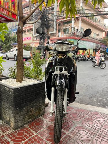 ម៉ូតូលក់2133