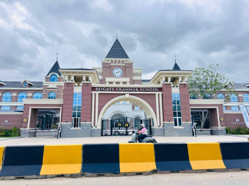 វីឡាឃ្វីនសម្រាប់លក់បន្ទាន់ (បុរីជីបម៉ុង598)