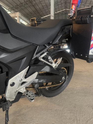 លក់CB400Xឆ្នាំ2016 បញ្ចាក់ ម្ចាស់ដើម ឆ្នាំសុីន2016ទម្លាក់ឆ្នាំ013តម្លៃចរចារគ្នាពេលមើលម៉ូតូត្រូវ