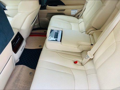 ស្អាតណាស់Lexus LX 570 ហ្សីនមួយជុំកាត់ពីម្ចាស់ដើមផ្ទាល់ តម្លៃត្រឹមតែ 98000$ ចរចា Tel: 012892537