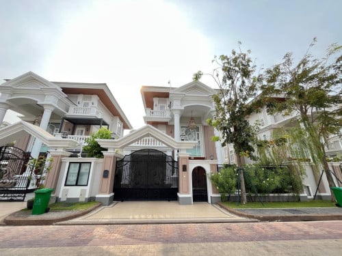 + Princess B villa មុខសួន សម្រាប់លក់!