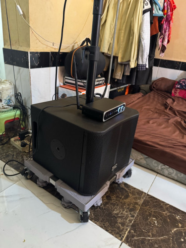 លក់បាស់ហ្ស៊ីន TRS ធូរៗ