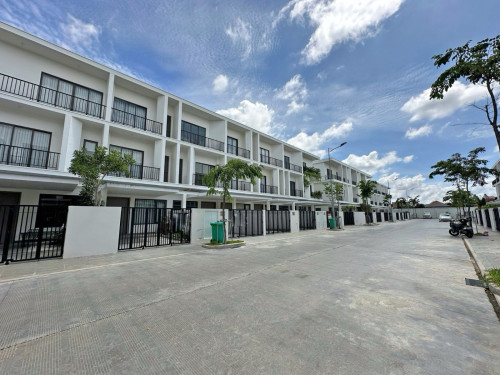 ๐ แแธแกแถแแผแแแถแแแแแข (Villa KonKat Laor) แแแแปแแแปแแธโ แ
แแแแแธแแธ แแแแผแแแถแแแแแแแแแถแแแแแแถแแ (แแผแ: A06-006470)