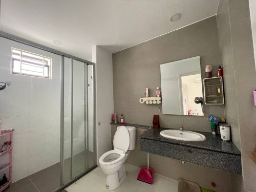 🏡 វីឡាកូនកាត់ LC2 ម៉ូដឺន  សល់ដីចំហៀងសម្រាប់លក់