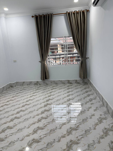 🏡House for rent has 9 rooms✅Price 4000$,In Poipet City