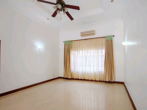 🏡Spacious 6 Bedrooms Villa Available for Rent- Toul Kork Area