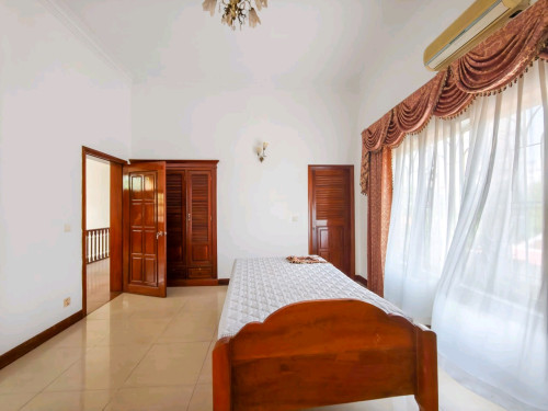 🏡Spacious 6 Bedrooms Villa Available for Rent- Toul Kork Area