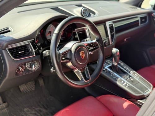 2015 Porsche Macan S Full Option