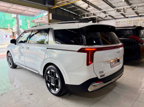2025 kia Canival VIP 7 កៅអី ម្ចាស់ដើមទិញថ្មីខ្លាញ់គោ 80000$