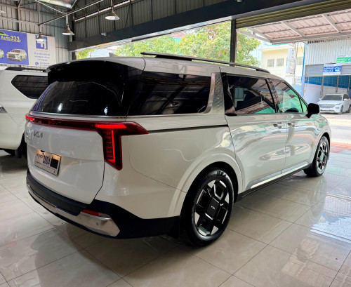2025 kia Canival VIP 7 កៅអី ម្ចាស់ដើមទិញថ្មីខ្លាញ់គោ 80000$