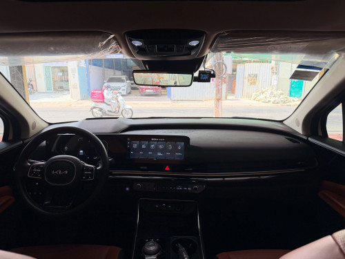 2025 kia Canival VIP 7 កៅអី ម្ចាស់ដើមទិញថ្មីខ្លាញ់គោ 80000$