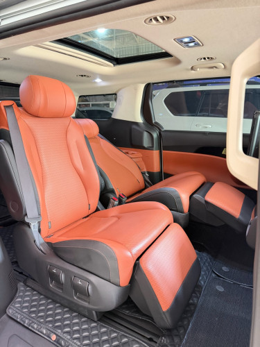 2025 kia Canival VIP 7 កៅអី ម្ចាស់ដើមទិញថ្មីខ្លាញ់គោ 80000$
