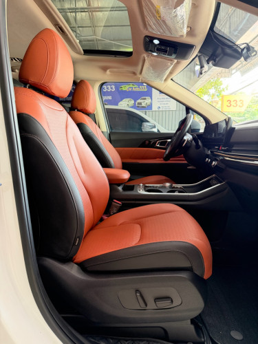 2025 kia Canival VIP 7 កៅអី ម្ចាស់ដើមទិញថ្មីខ្លាញ់គោ 80000$