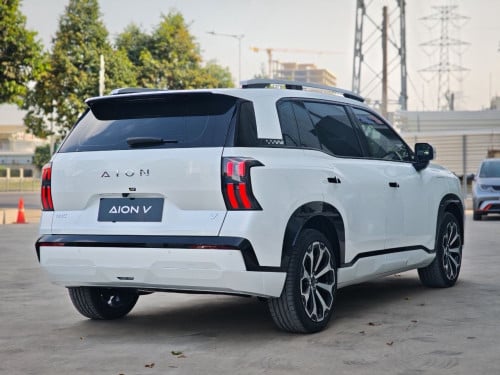 AION V LUXURY 2026- 650km (99%)