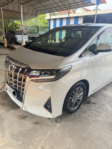 alphard 2015