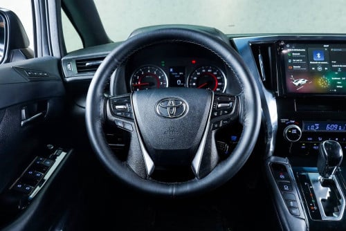 Alphard 2019 black V4