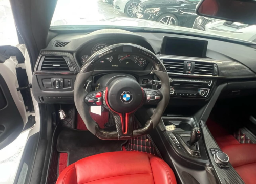 BMW M4 F82 (2015) ប្រភេទក្រដាស់ពន្ធ ឡានថ្មី​ លេងហើយម៉ាកប់  (សុីមាំងលេង និង Carbon)