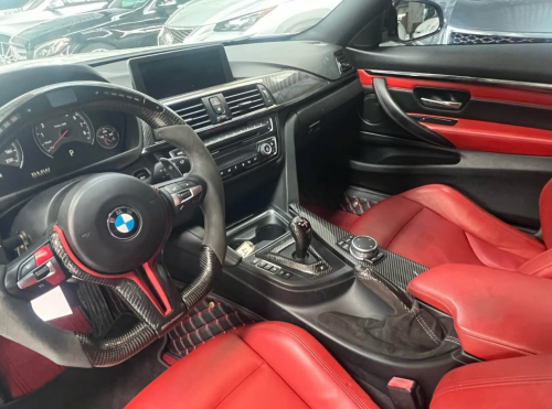 BMW M4 F82 (2015) ប្រភេទក្រដាស់ពន្ធ ឡានថ្មី​ លេងហើយម៉ាកប់  (សុីមាំងលេង និង Carbon)