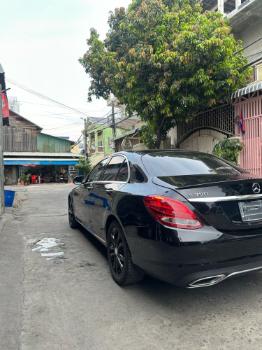 C300 Luxury 2016 ឡានស្អាត Smart ទ្វា4