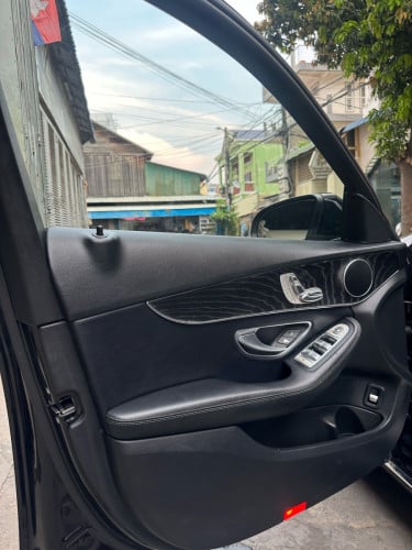 C300 Luxury 2016 ឡានស្អាត Smart ទ្វា4