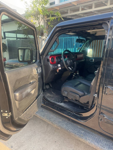 Car Jeep Wrangly018 for rent