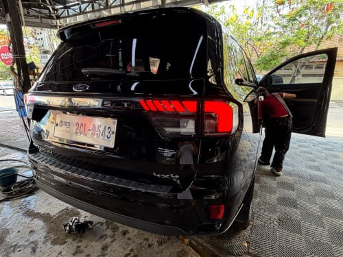 Ford everest 2023 titanuim full ពេញ ម្ចាស់ផ្ទាល់