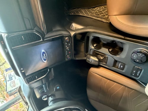 Ford everest 2023 titanuim full ពេញ ម្ចាស់ផ្ទាល់