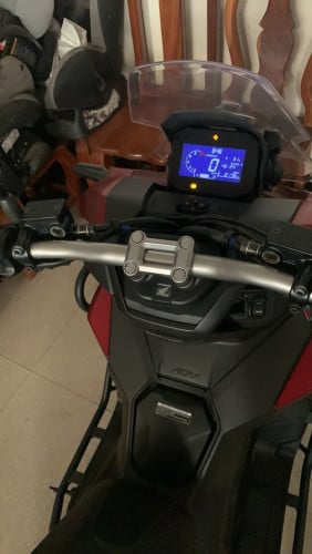 Honda adv 160