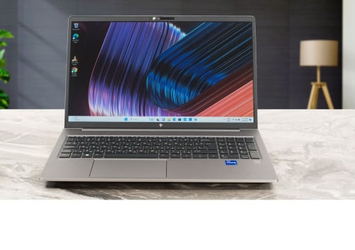 HP ZBOOK Power CPU XEON-10855M/32GB/512GB/15.6 inches FHD/Nvidia T2000-4GB/Win11 Pro Licensed.