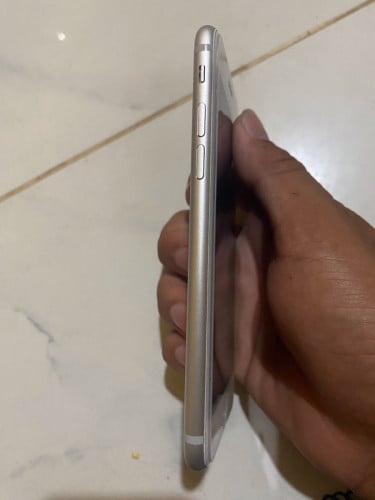 iPhone 7 សានំណែន ថ្មខ្ពស់តួរស្អាត99% លក់20$