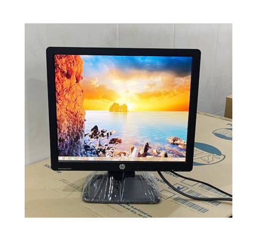 LCD HP 17 Inch Good quality តំលៃធូរថ្លៃ $22