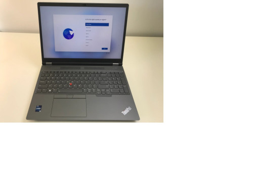 Lenovo P16 WorkStation CPU i7-12850HX/64GB/1TB/RTX A5500-16GB/16.0 inches 4K OLED TOUCH/Win11 Pro.
