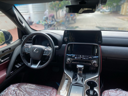 Lexus