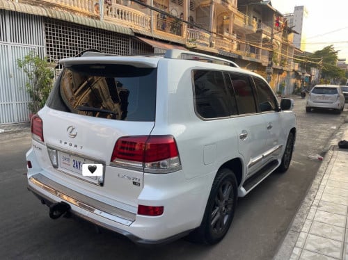 LX570 2015 f sport full Arab ឡានខ្លាញ់គោស្រុកខ្មែរ