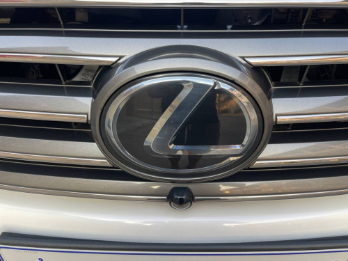 LX570 2015 f sport full Arab ឡានខ្លាញ់គោស្រុកខ្មែរ