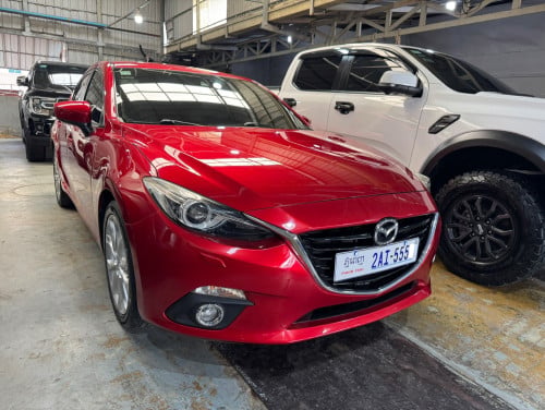 Mazda 3 2015 ធានាជូន​ឡានស្អាត​ មិនបុក​ មិនប៉ះ