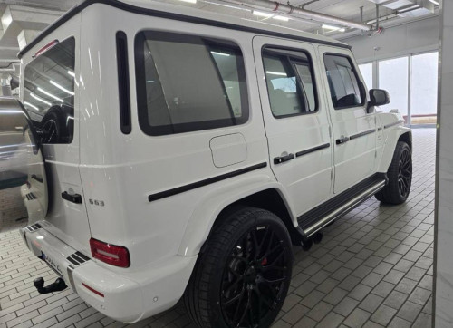 Mercedes AMG G63 2025