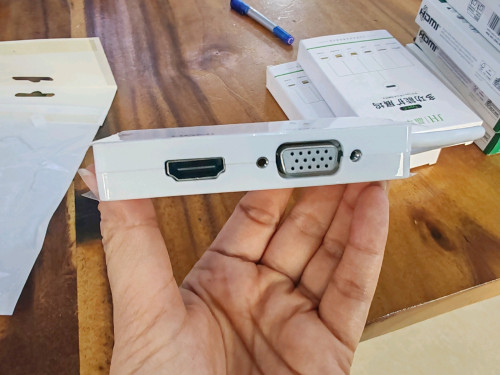 Mini display Port to HDMI/VGA/DVI