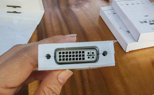 Mini display Port to HDMI/VGA/DVI