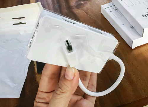 Mini display Port to HDMI/VGA/DVI