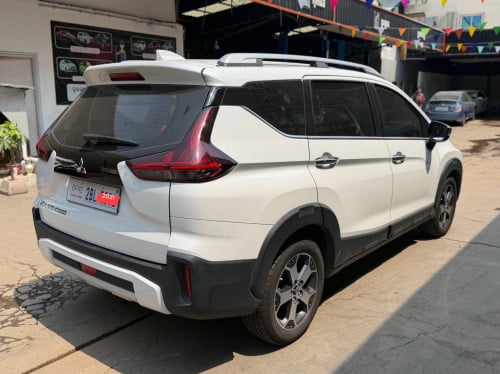 Mitsubishi Xpander cross 2021