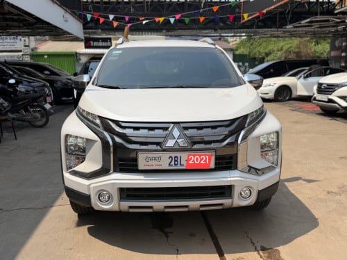 Mitsubishi Xpander cross 2021