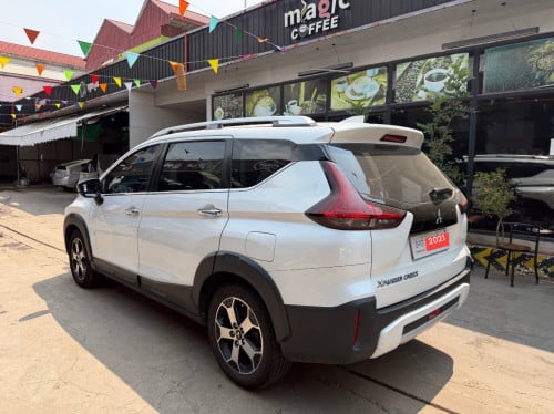 Mitsubishi Xpander cross 2021