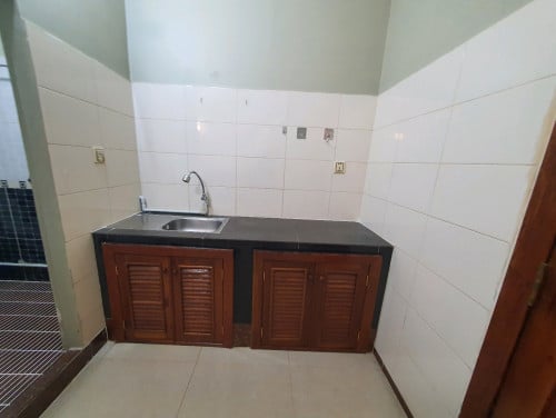 Nice Studio Apartment Elevator near st 271 Sovana market