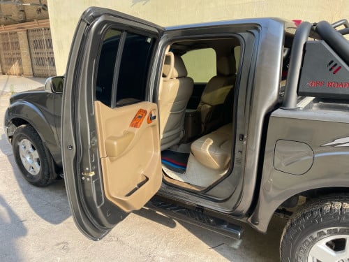 Nissan Frontier 05,P1