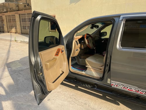 Nissan Frontier 05,P1