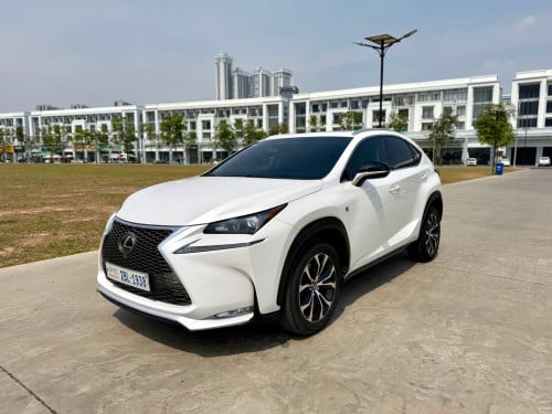 NX200t 2016 Luxury Up F-Sports ធានាទឹកថ្នាំហ្សុីន១ជុំ