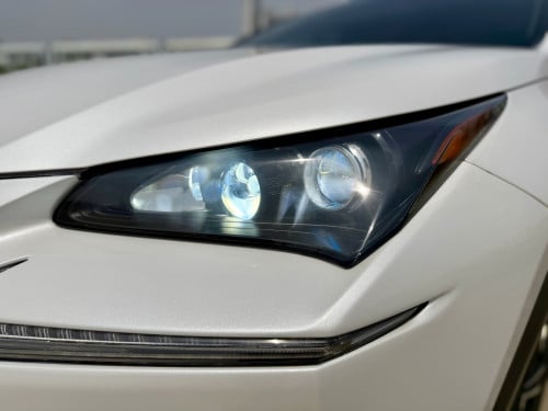 NX200t 2016 Luxury Up F-Sports ធានាទឹកថ្នាំហ្សុីន១ជុំ