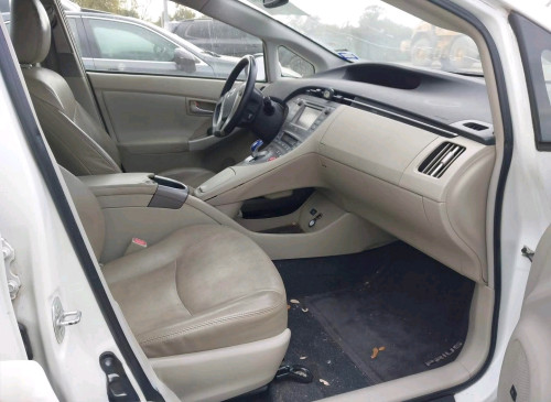 Prius 2014 option4