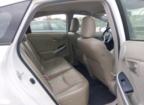 Prius 2014 option4